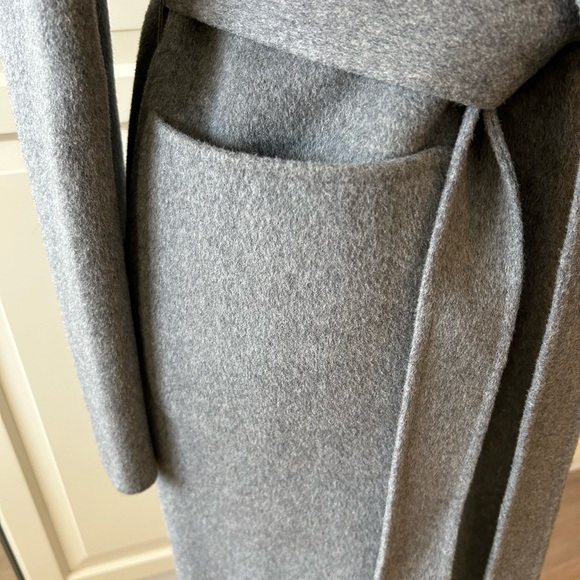 Magaschoni Grey Double-Faced Wool Wrap Coat with Hood & Black Trim Size Medium - Picture 4 of 8